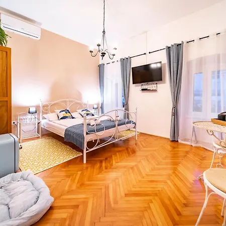 ゲストハウス Nona Albina