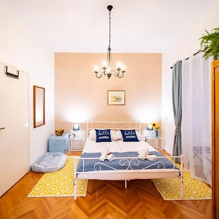 Nona Albina Guest house Rab Town