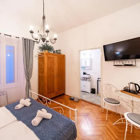 ゲストハウス Nona Albina