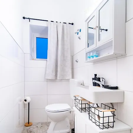 ゲストハウス Nona Albina ラブ