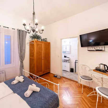 Nona Albina ゲストハウス *